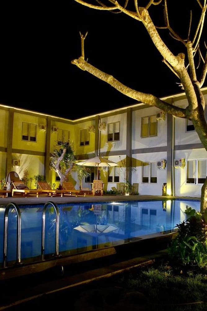 Grand Royal Bil Hotel Praya Exterior foto