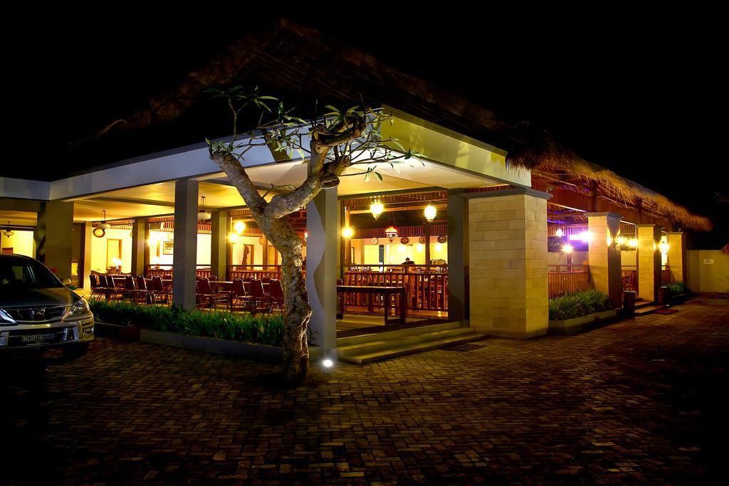 Grand Royal Bil Hotel Praya Exterior foto